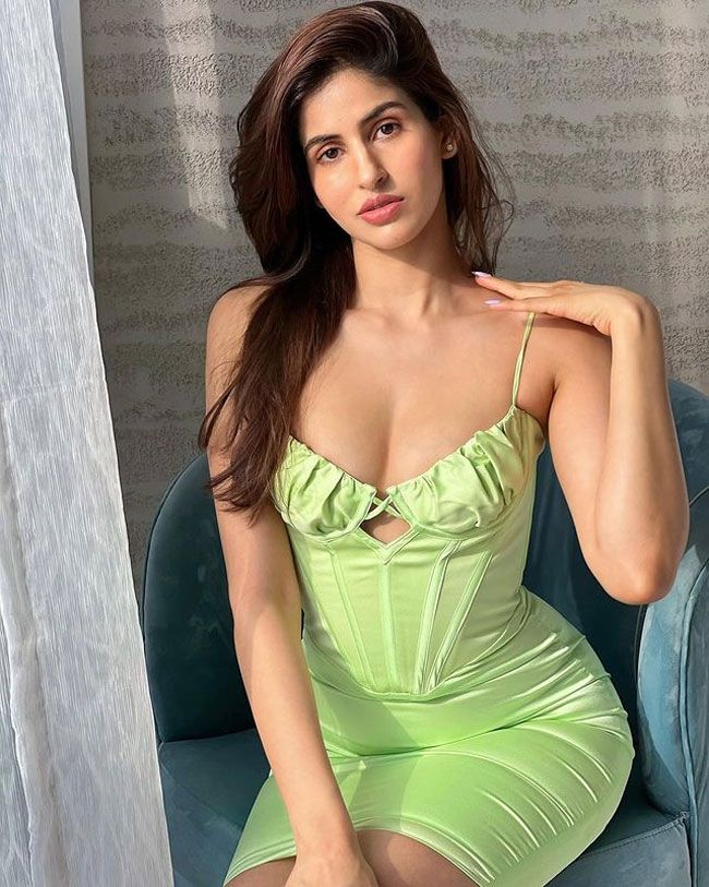 Staggering Poses Of Sakshi Malik